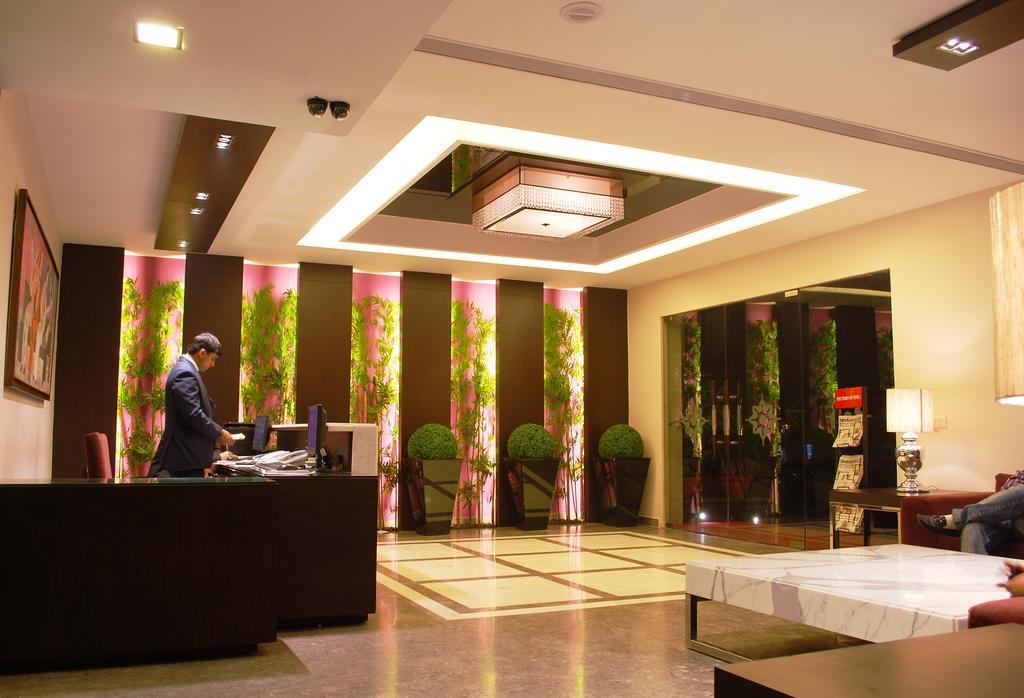 Hotel Africa Avenue Gk - 1 Nueva Delhi Exterior foto